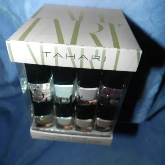 Tahari Perfect Nude 14 Pc Nail Polish Limited addition Collection set🆕🏃🏻💨⚡🚚 - Picture 7 of 16